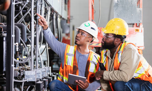 Best Industrial Electrical Services  in Larimore, ND
